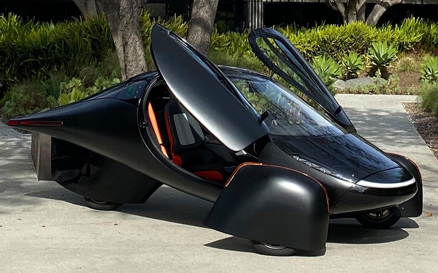 El primer coche eléctrico con carga solar y con autonomía de 65 km